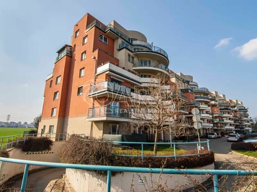 Prodej bytu 2+kk 70 m²