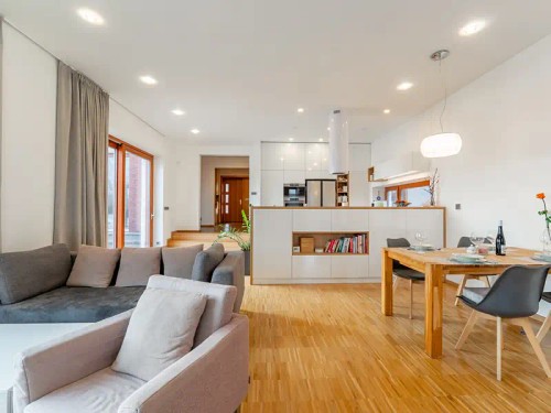 Prodej domu 304 m², pozemek 1352 m²