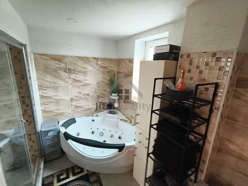 Prodej domu 450 m², pozemek 648 m²