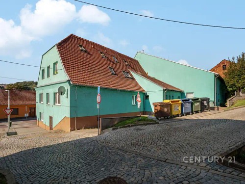 Prodej domu 1500 m², pozemek 718 m²