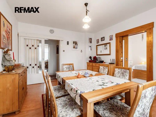Prodej domu 328 m², pozemek 758 m²