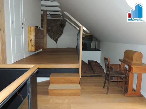 Prodej domu 330 m², pozemek 381 m²