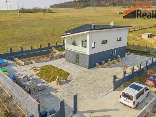 Prodej domu 210 m², pozemek 3132 m²