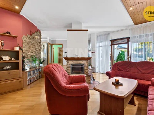 Prodej domu 215 m², pozemek 1157 m²