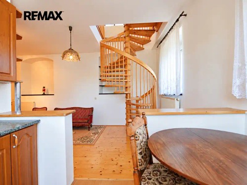 Prodej domu 200 m², pozemek 910 m²