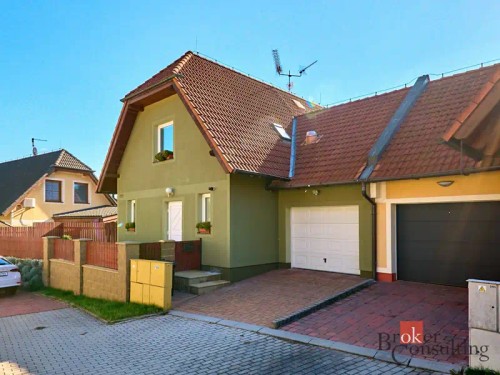 Prodej domu 138 m², pozemek 449 m²
