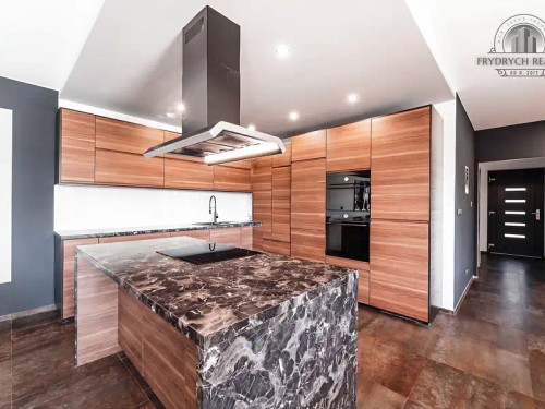 Prodej domu 164 m², pozemek 1011 m²