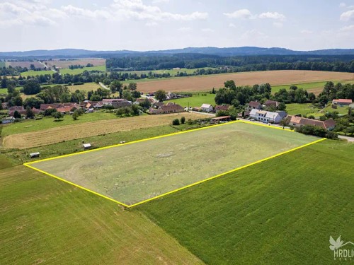 Prodej stavebního pozemku 8893 m²