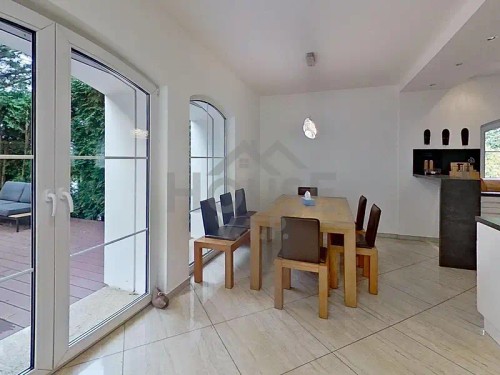 Prodej domu 246 m², pozemek 2061 m²