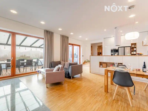 Prodej domu 226 m², pozemek 1352 m²