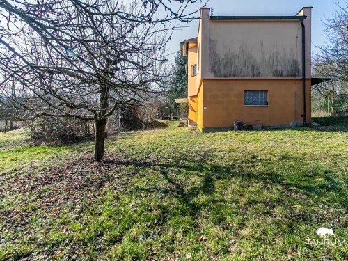 Prodej stavebního pozemku 2026 m²