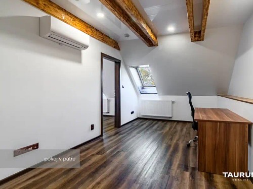 Prodej domu 366 m², pozemek 1448 m²
