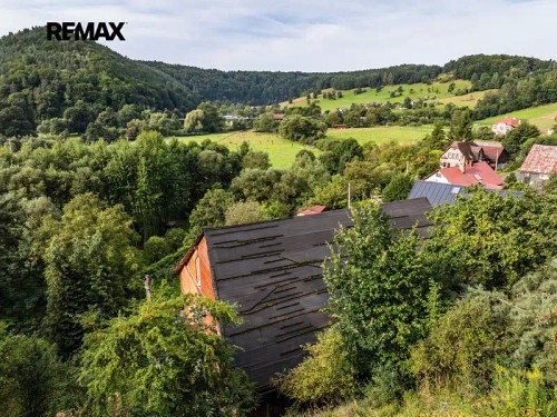 Prodej domu 533 m², pozemek 2105 m²