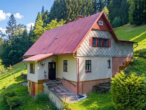 Prodej domu 207 m², pozemek 12781 m²