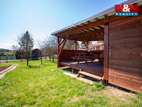 Prodaná chata 12 m², pozemek 449 m²