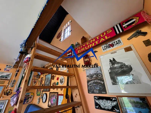 Prodej chaty 438 m², pozemek 438 m²