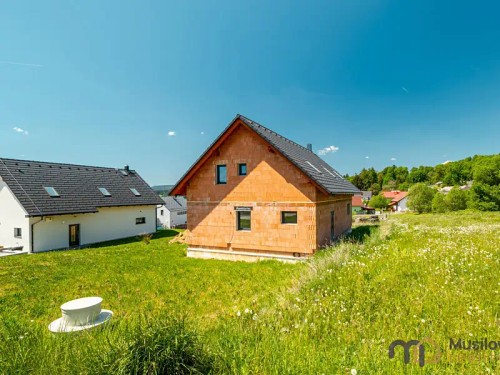 Prodej domu 194 m², pozemek 1131 m²