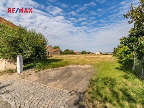 Prodej stavebního pozemku 1499 m²