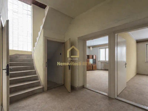 Prodej domu 352 m², pozemek 1649 m²