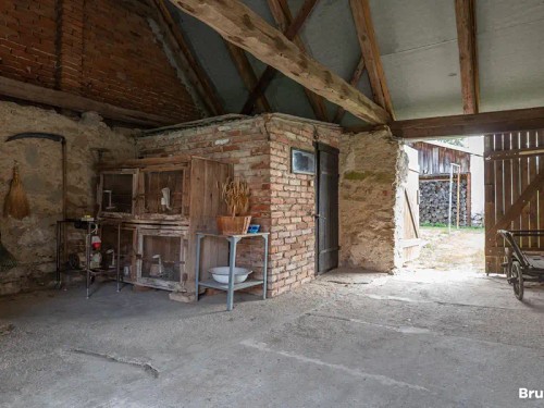 Prodej zemědělské usedlosti 698 m², pozemek 2540 m²