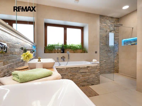 Prodej domu 220 m², pozemek 1004 m²