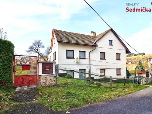 Prodej domu 318 m², pozemek 1300 m²