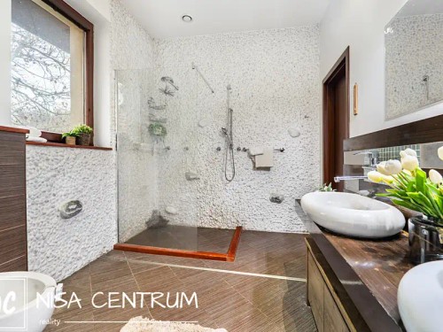 Prodej domu 430 m², pozemek 5199 m²