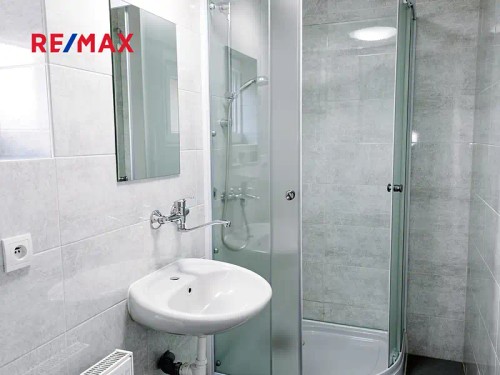 Prodej domu 343 m², pozemek 800 m²