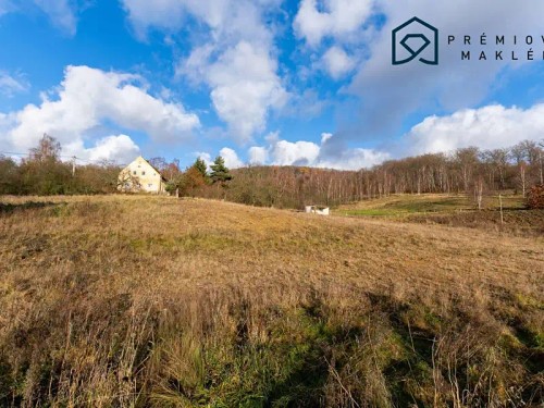Prodej stavebního pozemku 3127 m²