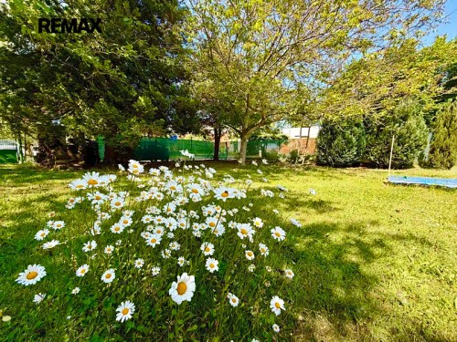 Prodej stavebního pozemku 922 m²