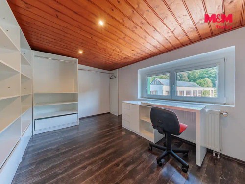 Prodej domu 300 m², pozemek 384 m²
