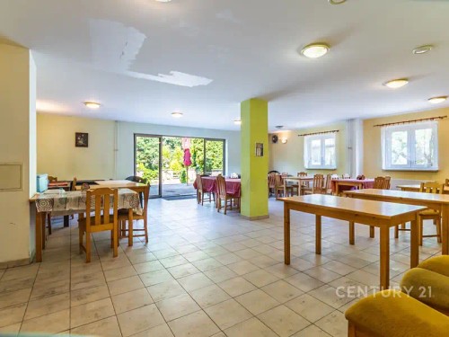 Prodej domu 1310 m², pozemek 870 m²