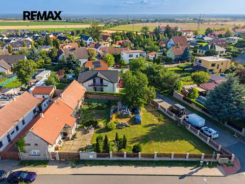 Prodej stavebního pozemku 905 m²