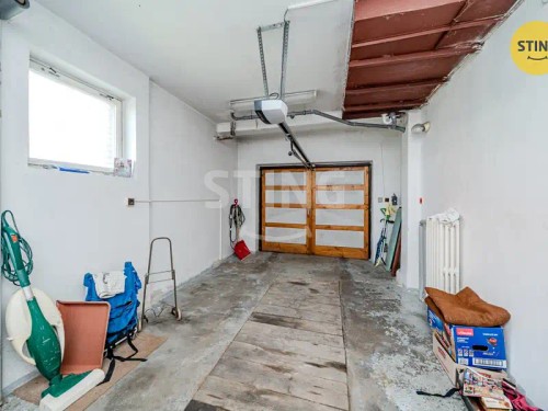 Prodej vily 300 m², pozemek 1197 m²