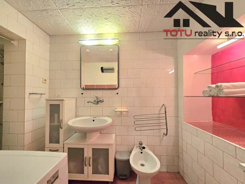 Prodej domu 490 m², pozemek 398 m²