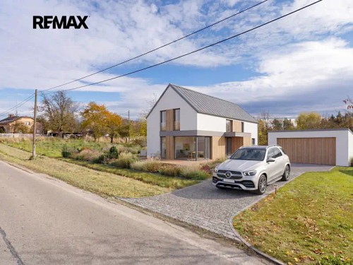 Prodej stavebního pozemku 1353 m²