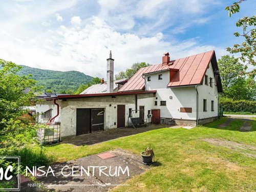 Prodej domu 220 m², pozemek 1945 m²