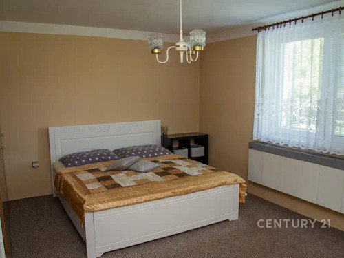 Prodej domu 222 m², pozemek 1316 m²