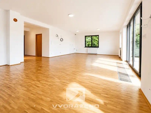 Prodej bytu 5+1 176 m²