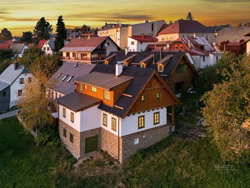 Prodej chalupy 194 m², pozemek 705 m²