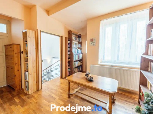 Prodej vily 220 m², pozemek 949 m²