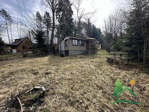Prodaná chata 40 m², pozemek 495 m²
