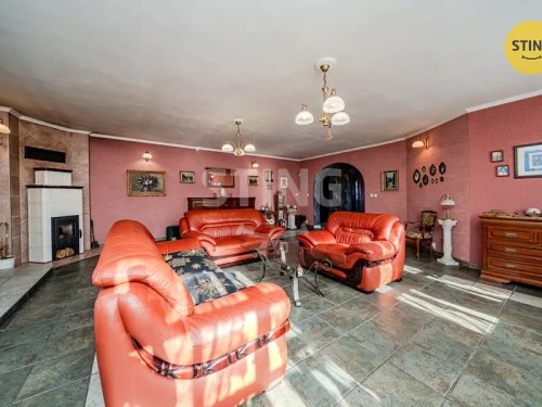 Prodej domu 220 m², pozemek 1361 m²