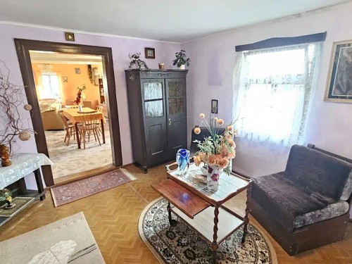 Prodej domu 350 m², pozemek 2537 m²