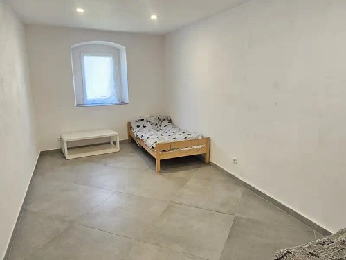 Prodej domu 1143 m², pozemek 1573 m²