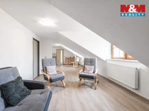 Prodej domu 240 m², pozemek 1842 m²