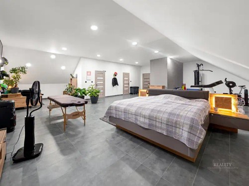 Prodej domu 221 m², pozemek 1252 m²