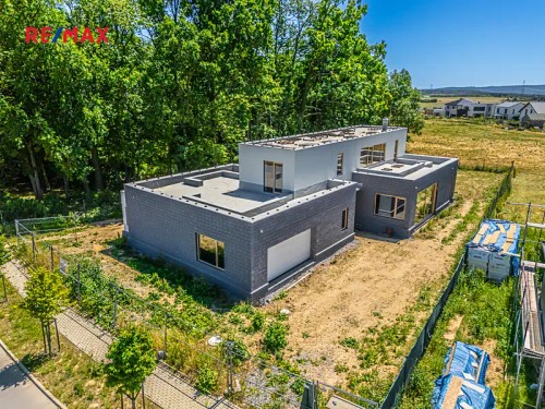 Prodej domu 378 m², pozemek 1049 m²