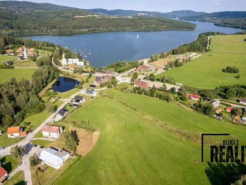 Prodej stavebního pozemku 1207 m²