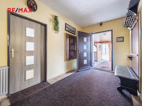 Prodej domu 370 m², pozemek 2417 m²